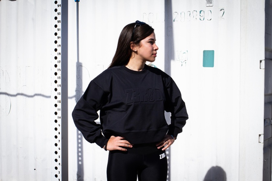 🆕 Nouveau Hybrid Tech Crop Sweater femme !