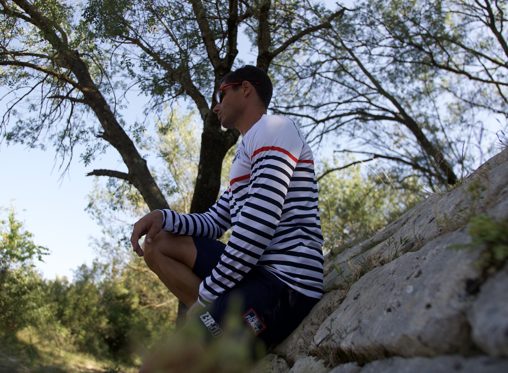 T-SHIRT RUNNING MARINIERE MANCHES LONGUES