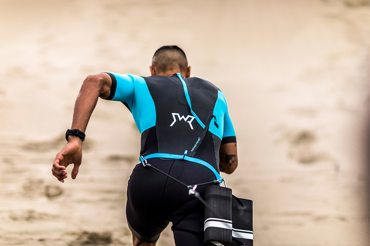 TEAM LEASH SWIMRUN