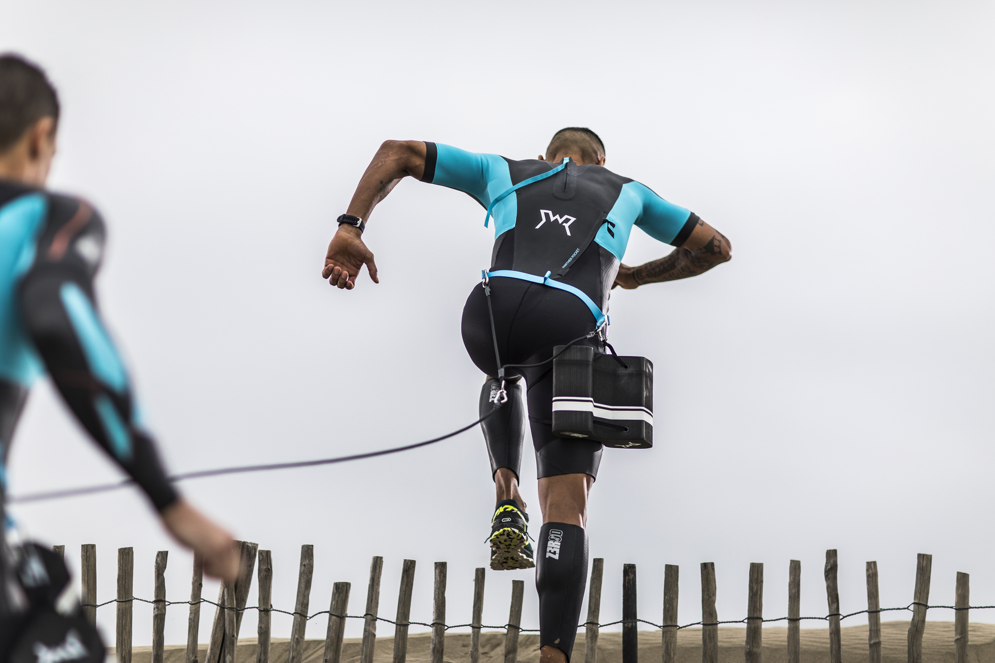 TEAM LEASH SWIMRUN