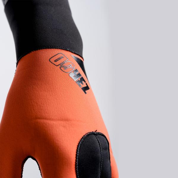 Z3R0D - Black/orange triathlon neoprene gloves for open water