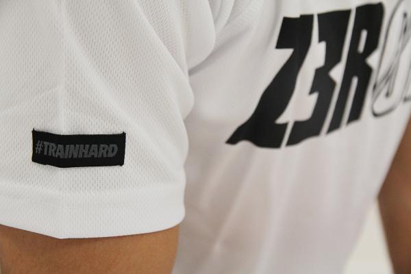 T-SHIRT TECHNIQUE ARMADA Z3R0D - Blanc