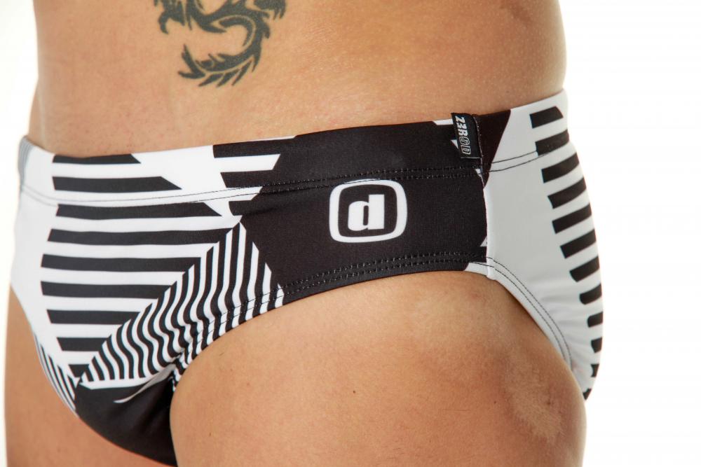Z3R0D Triathlon Outlet 2, Swimming GRAPHIC BRIEF (TRIANGLES&STRIPES)